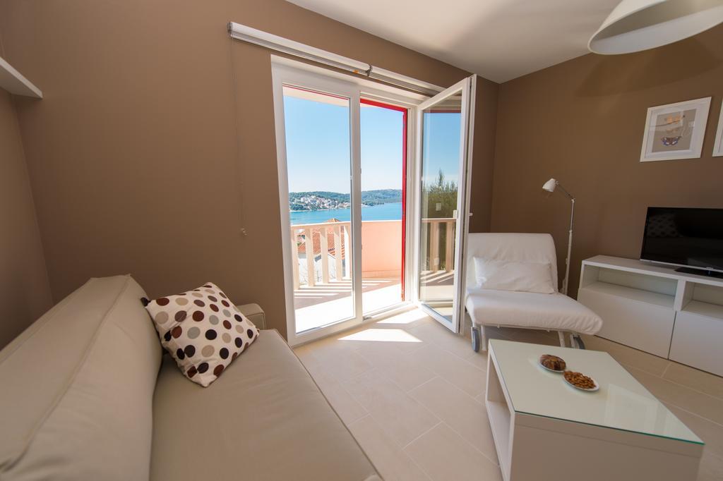 Apartments Gazebo Trogir Ruang foto